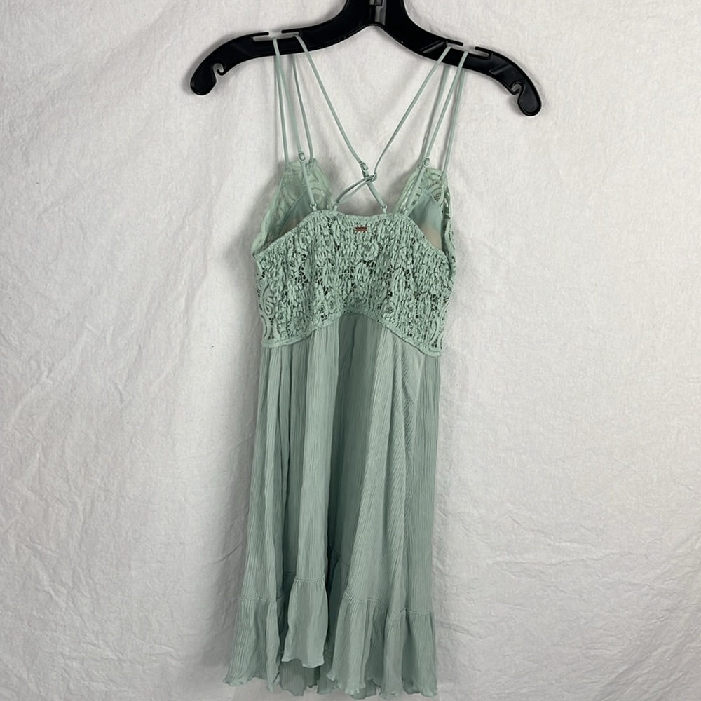 Pink small lace slip dress - Picture 5 of 6